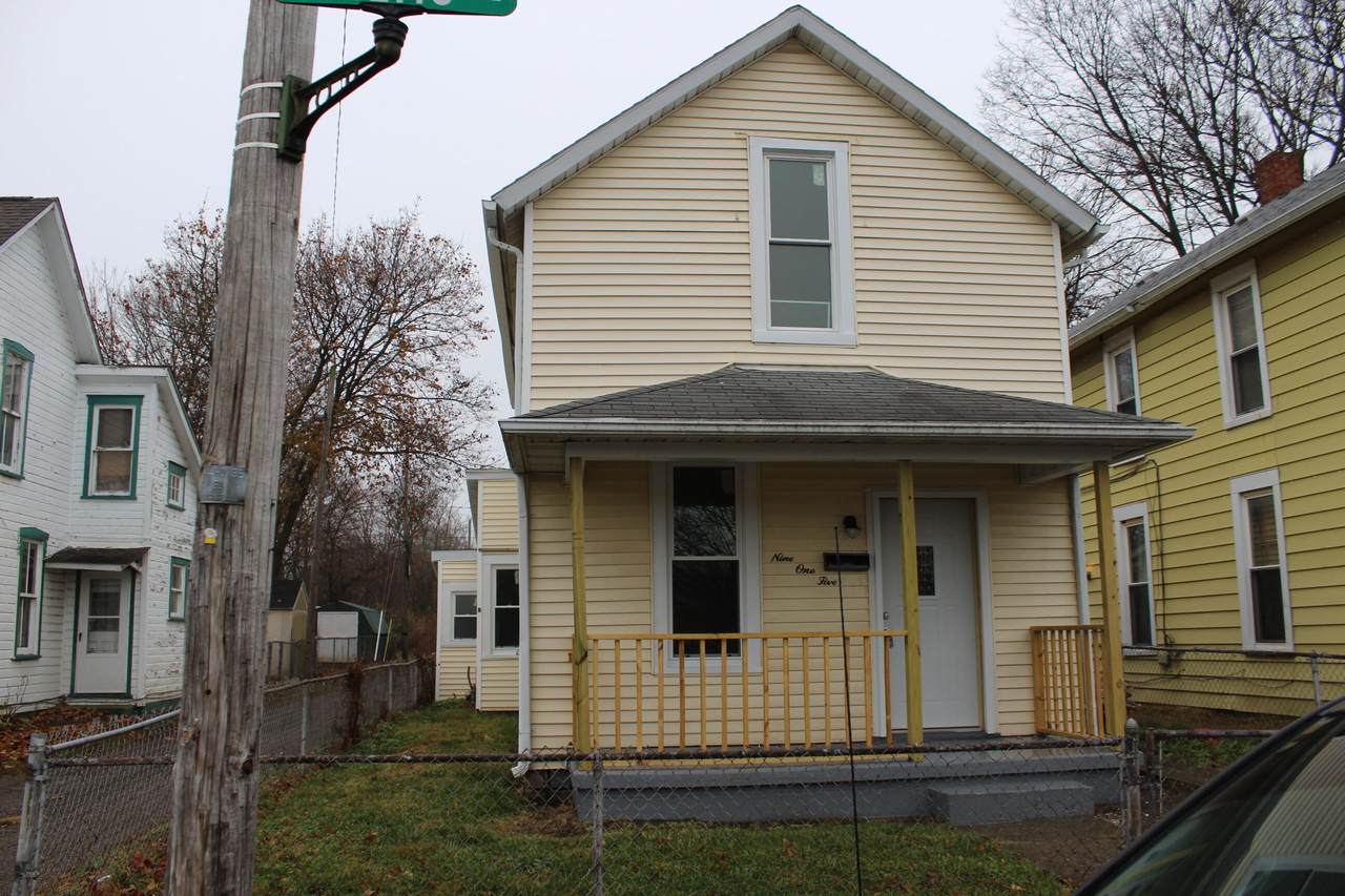 915 Tibbetts Avenue - Photo 1