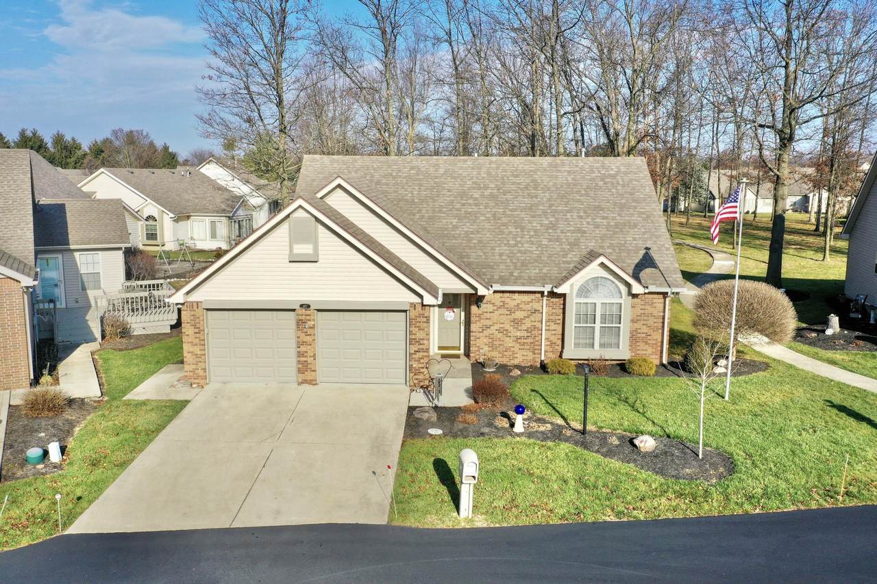 402 Woodside Place - Photo 1