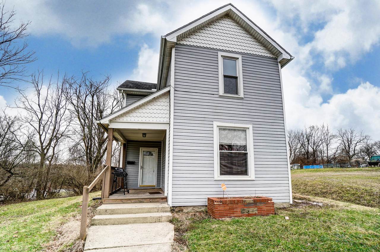 551 Chestnut Avenue - Photo 1