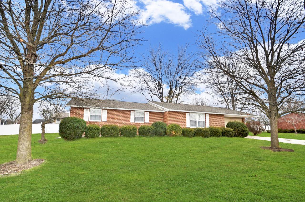 1262 Chippewa Drive - Photo 1