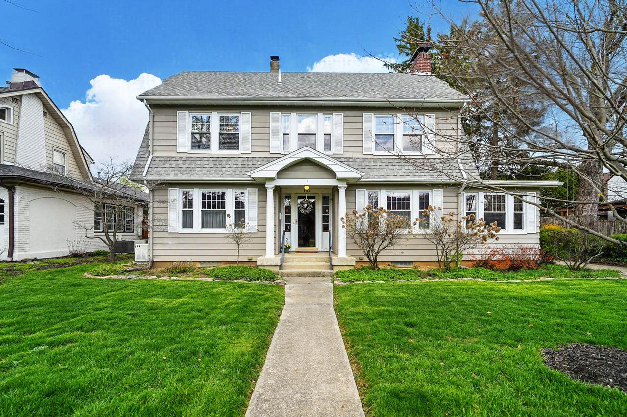 110 Broadmoor Boulevard - Photo 1