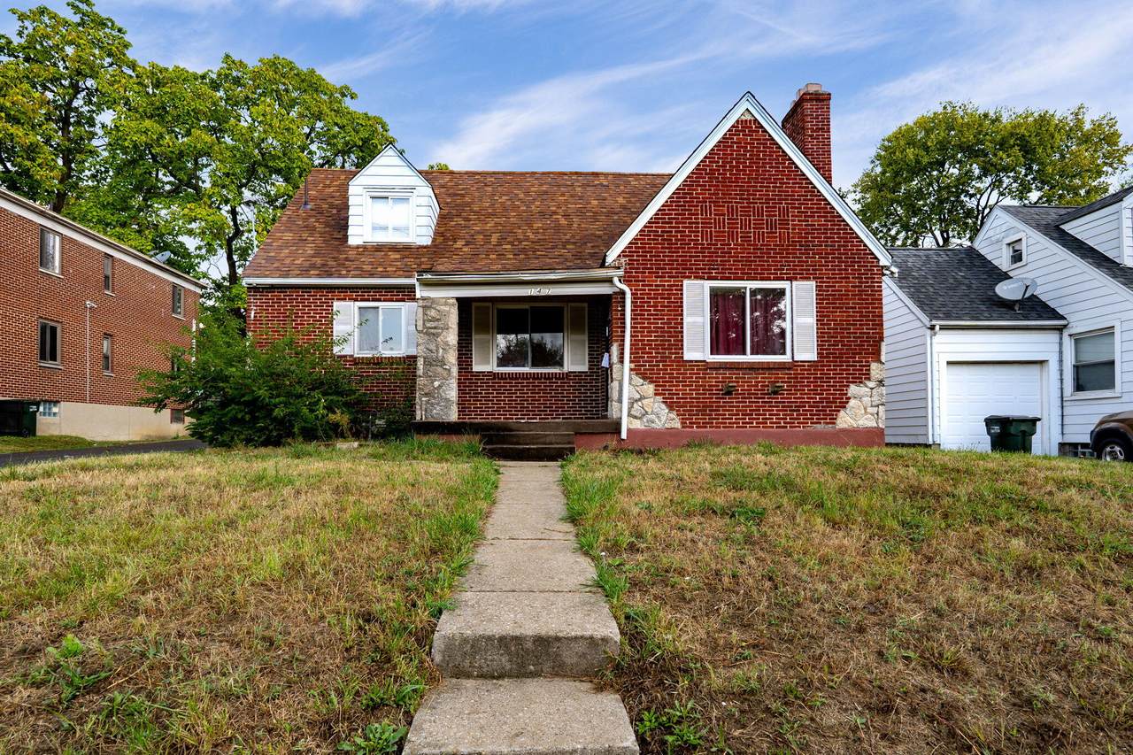 147 Niagara Avenue - Photo 1