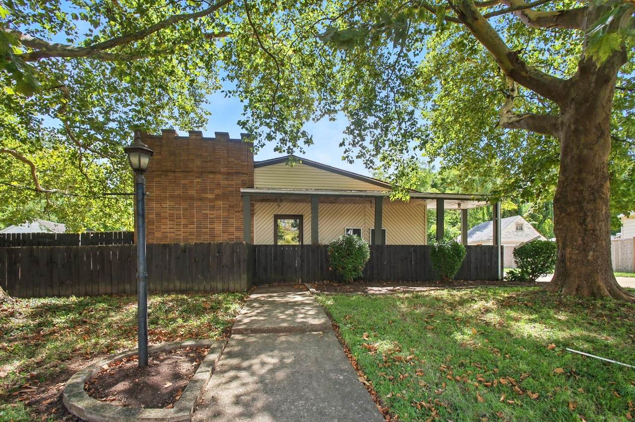 2105 Kenton Street - Photo 1