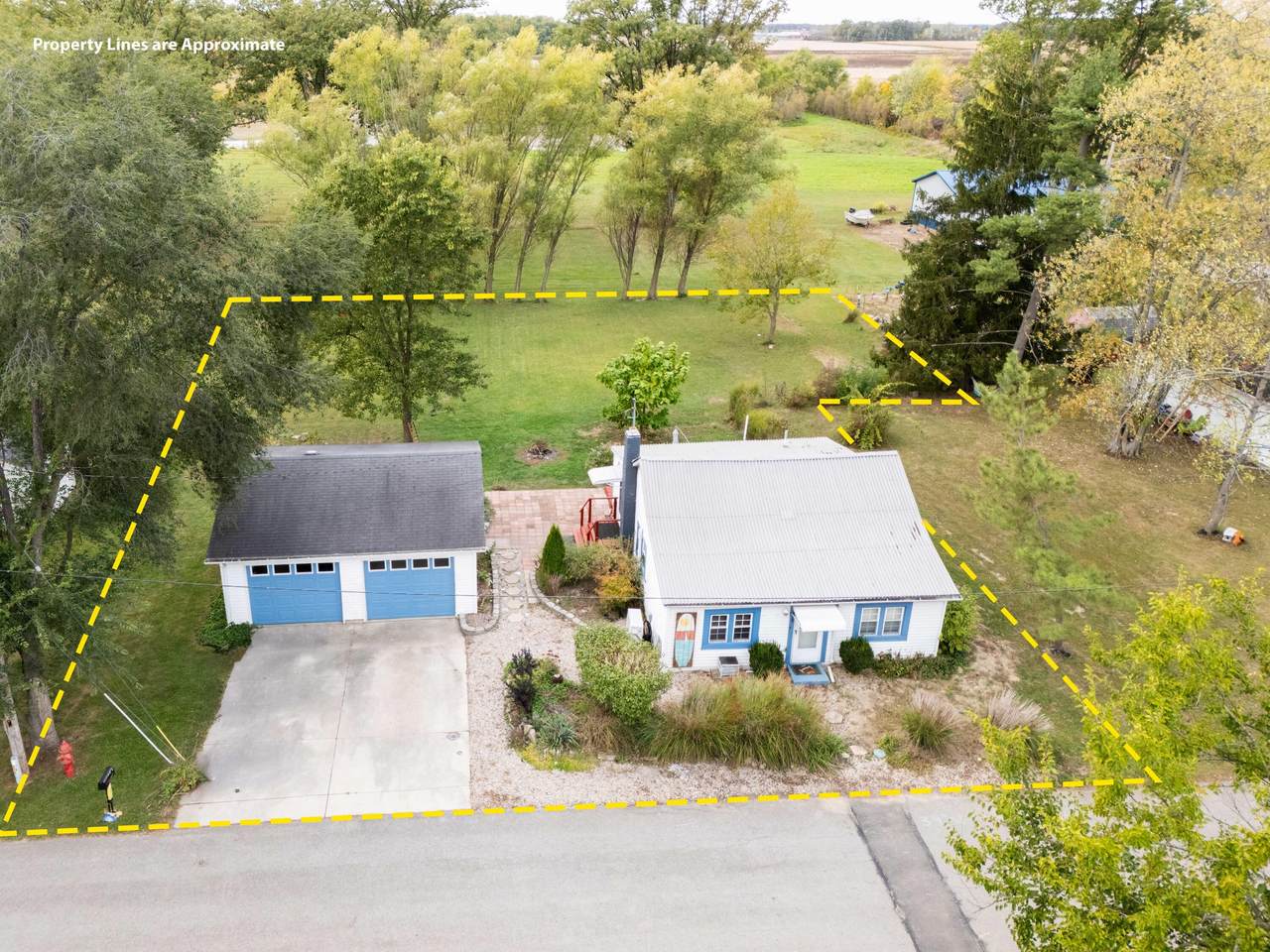 718 Grand Avenue - Photo 1
