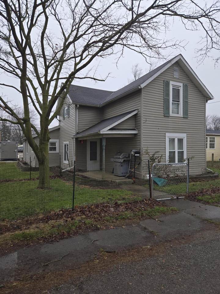 303 Front Street - Photo 1