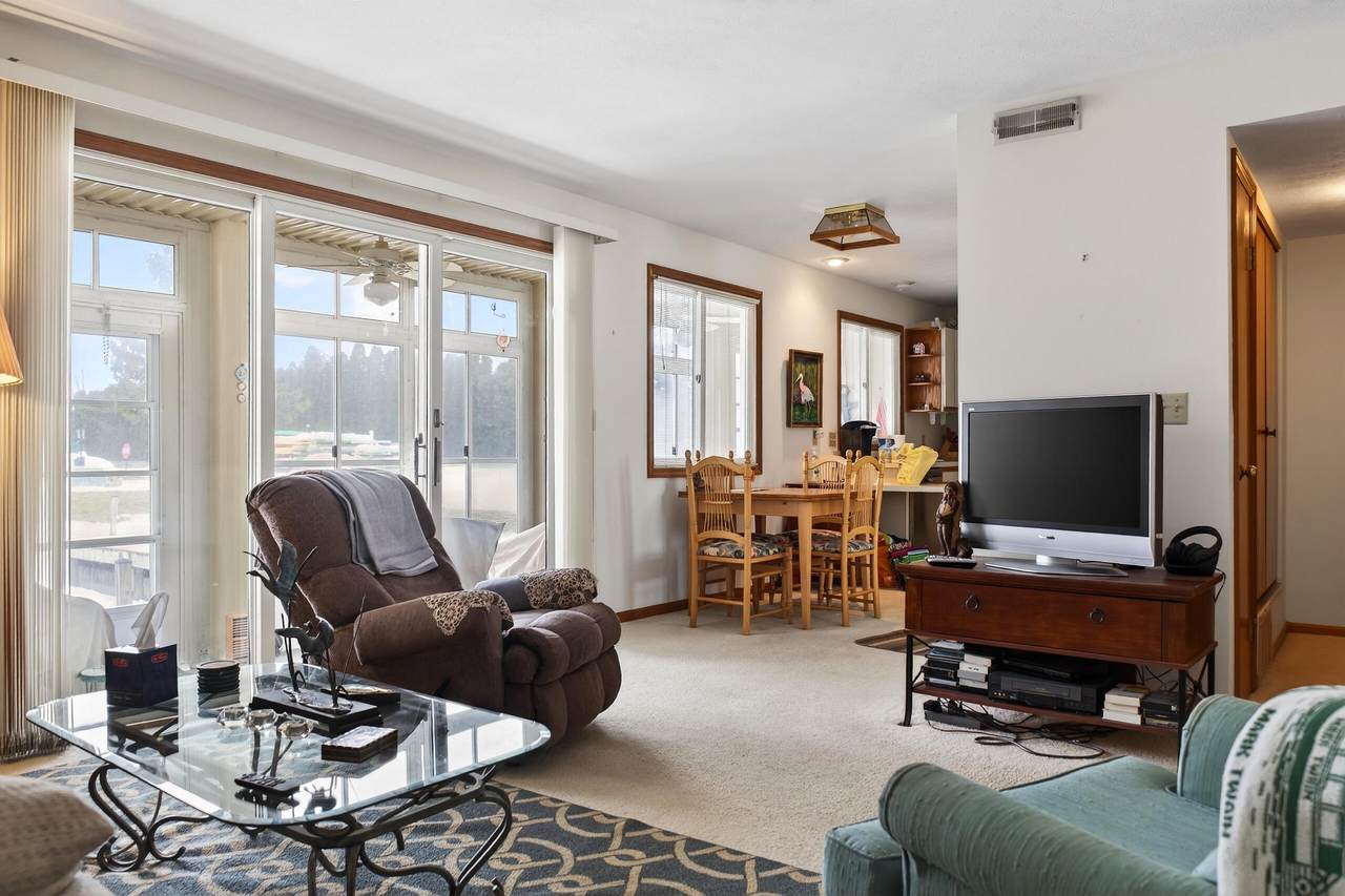 129 Chase Avenue - Photo 1