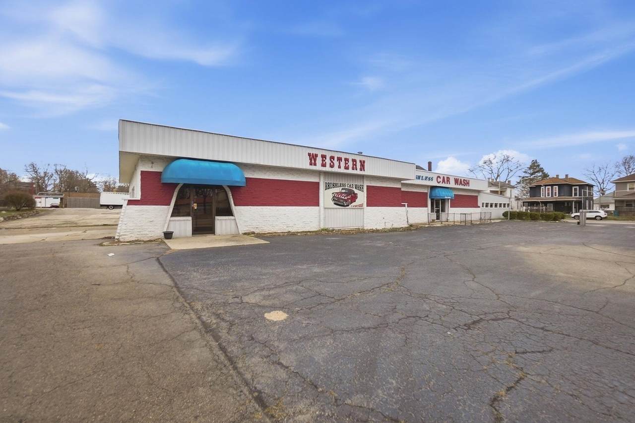 927 Columbia Street - Photo 1