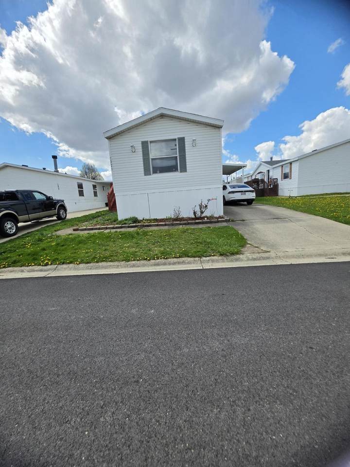 1221 Hazel Nut Lane - Photo 1