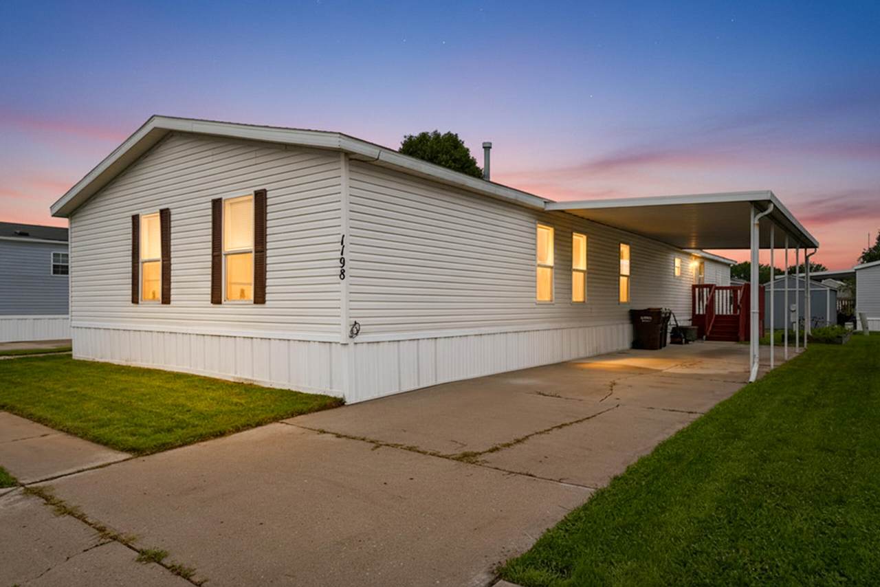 1198 Apple Blossom Lane - Photo 1