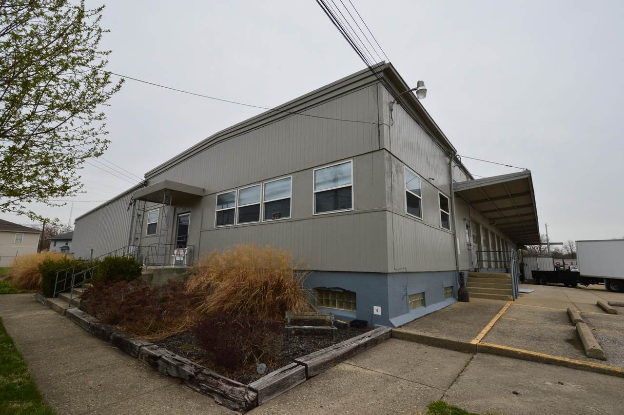 916 Kenton Street - Photo 1