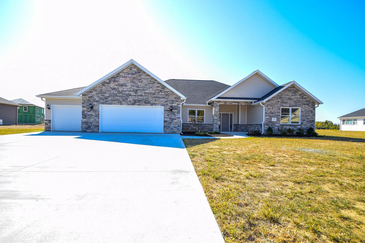 982 Stony Brook Lane - Photo 1