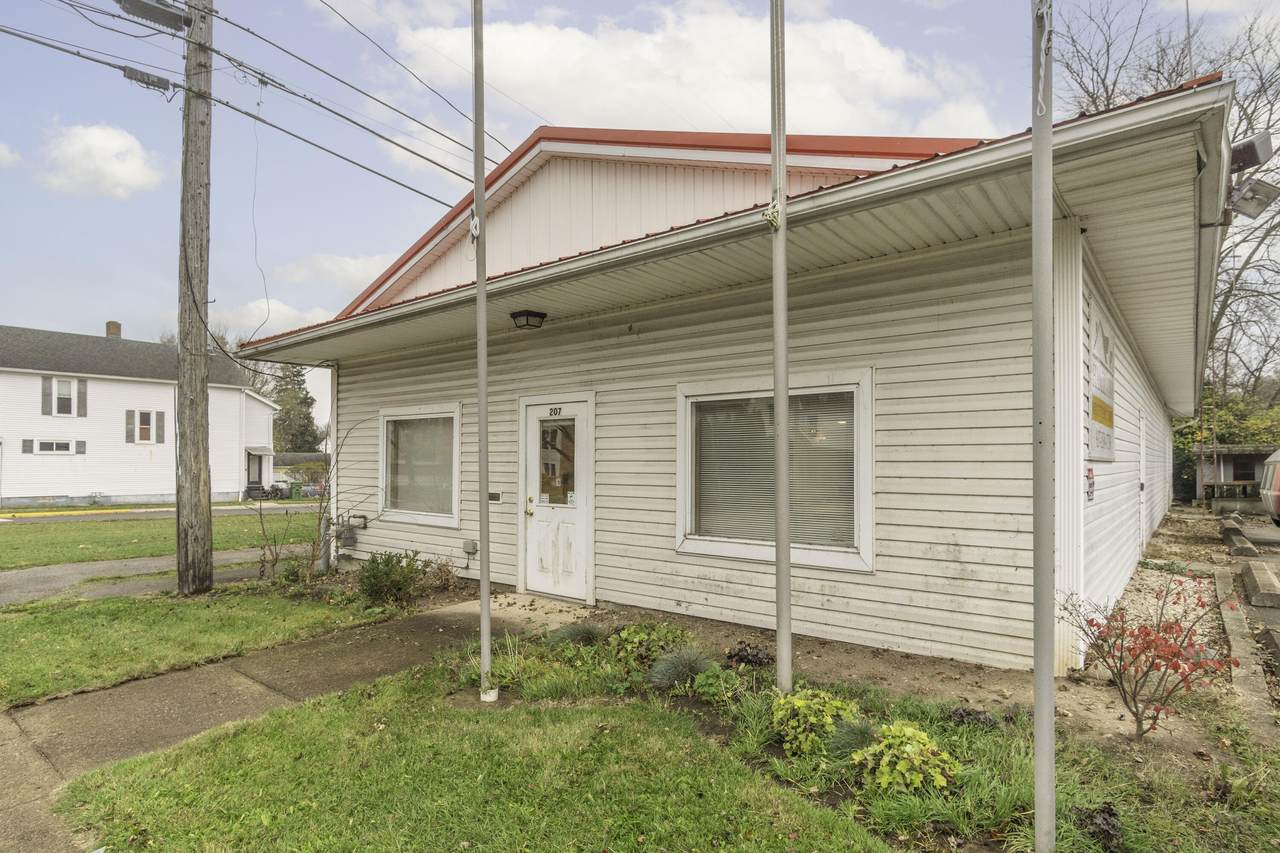 207 Water Street - Photo 1