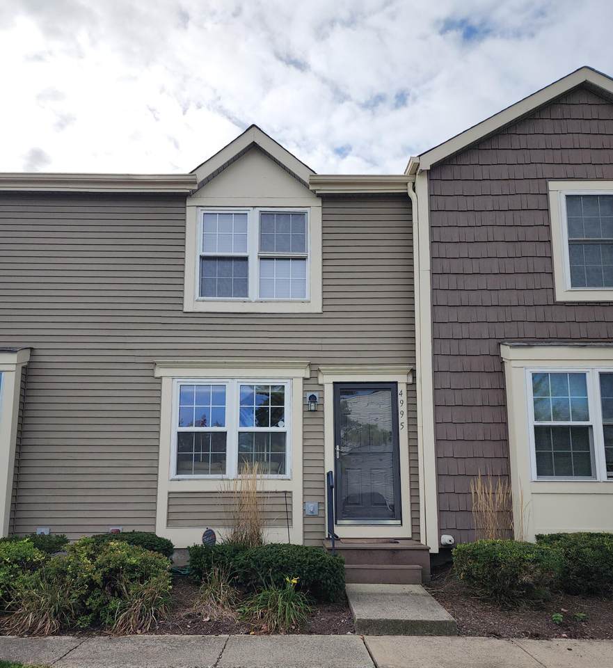 4995 Singleton Drive - Photo 1