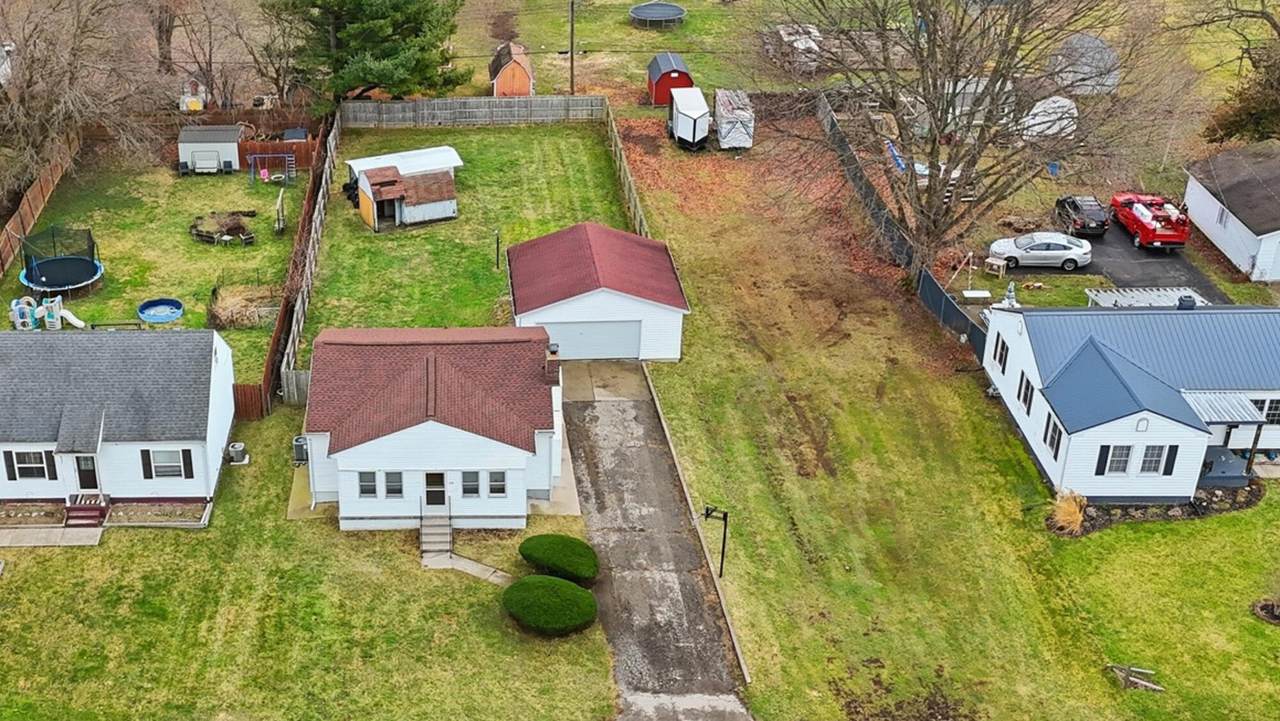 330 Larchmont Avenue - Photo 1
