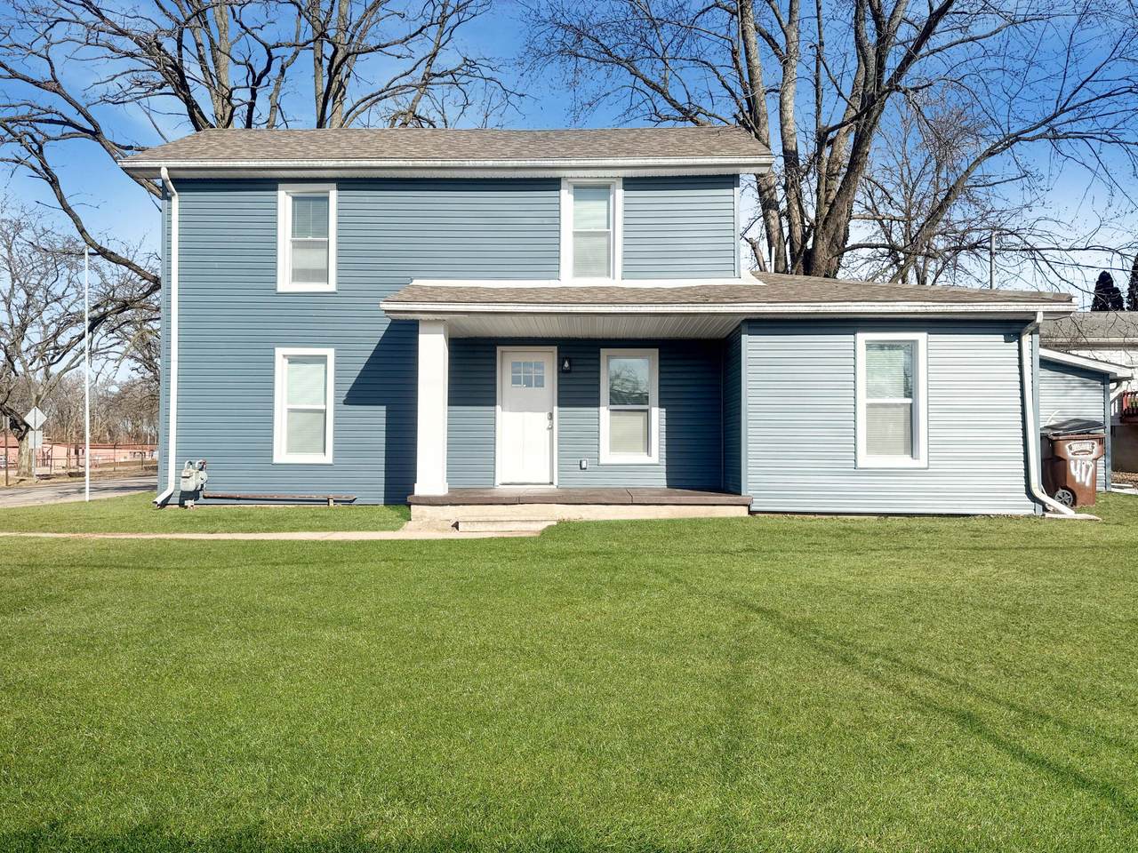 417 Russell Street - Photo 1