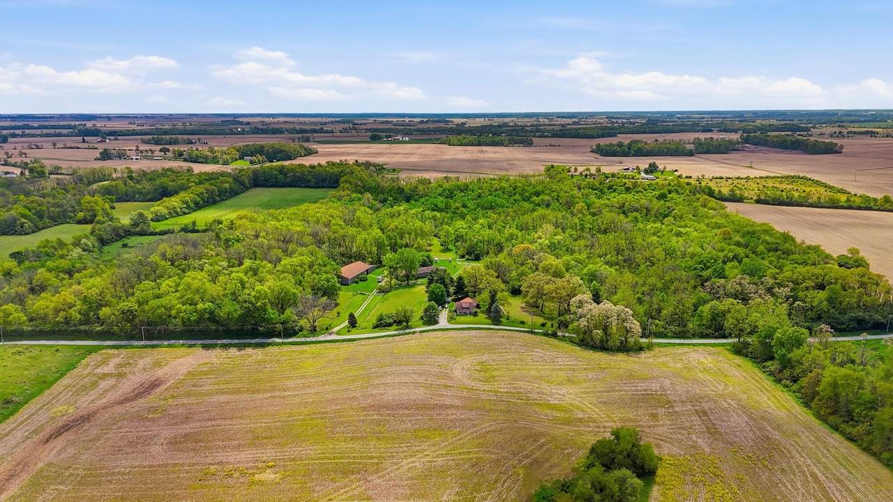3261 River Road - Photo 1