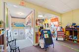 213 Broadway Street - Photo 10