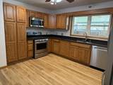 922 Chestnut Street - Photo 3
