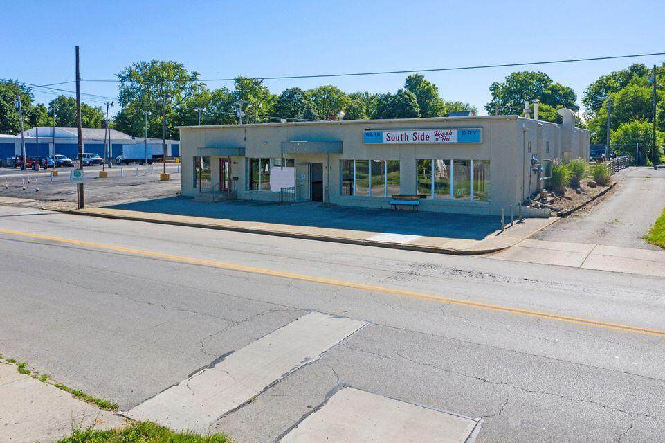 913 Main Street - Photo 1