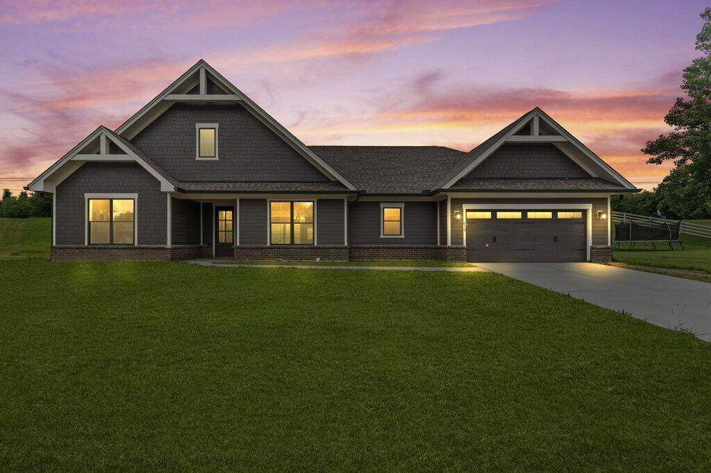 919 Cypress Place - Photo 1