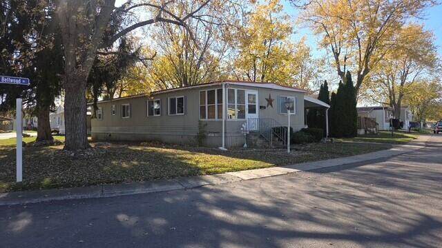 102 Charwood Drive - Photo 1