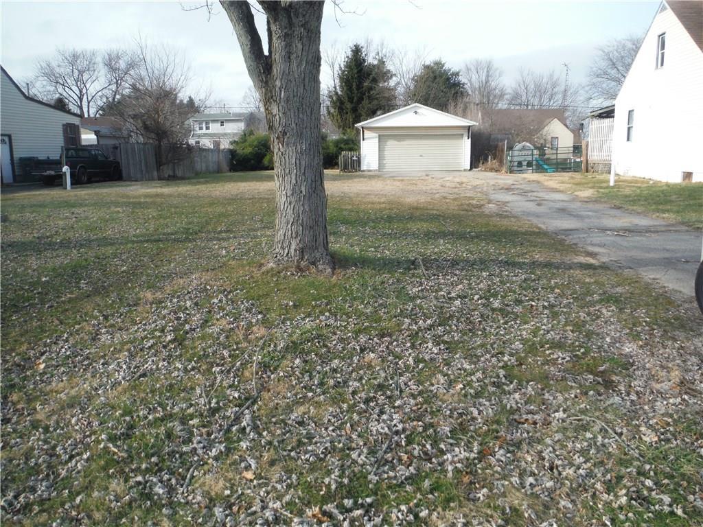 21 Oaklawn Avenue - Photo 1