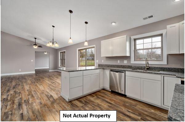 183 Coates - Photo 1
