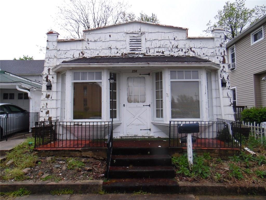 224 Williams - Photo 1