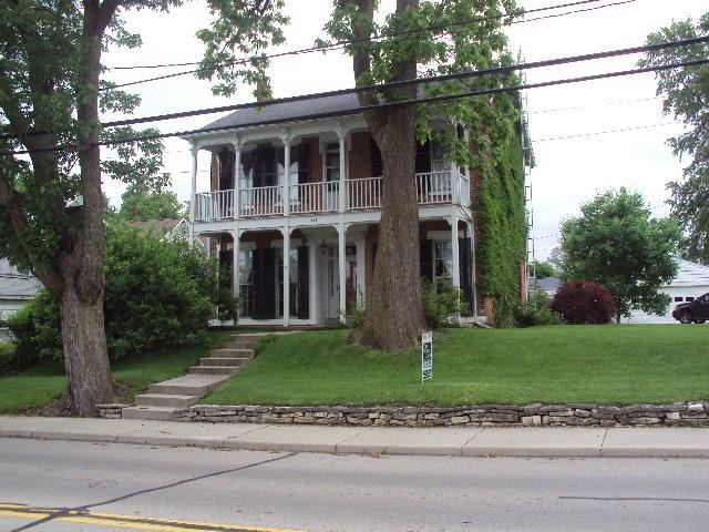 207 Vine - Photo 1