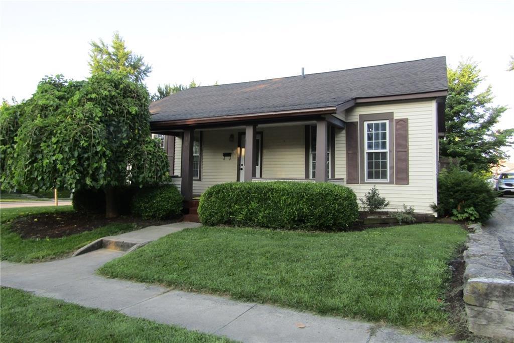 401 Wayne - Photo 1