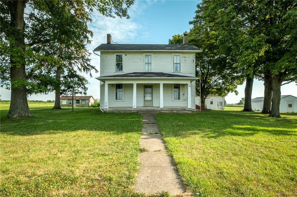 9138 New Carlisle - Photo 1