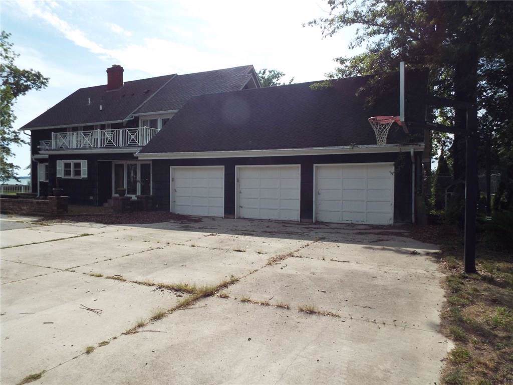 706 Beechwood Lane - Photo 1