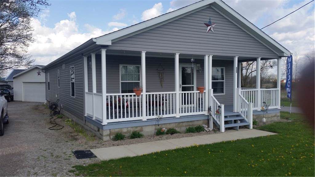 689 Main Street - Photo 1
