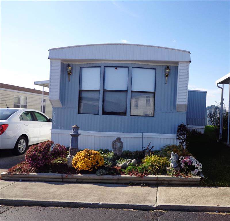 12095 Bayview - Photo 1