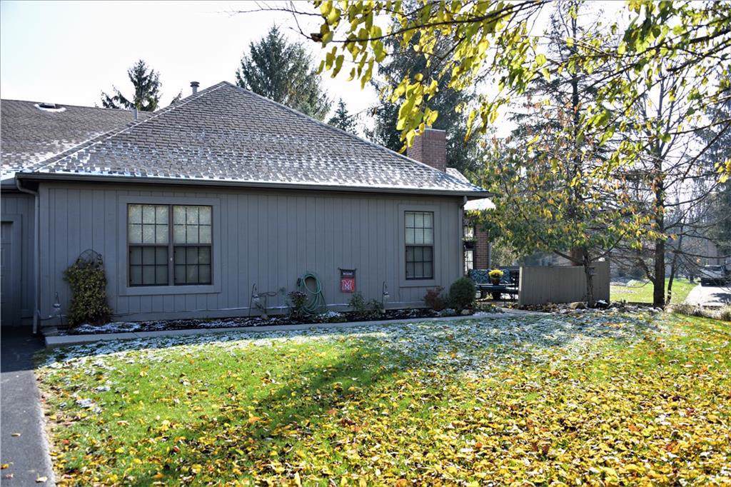 205 Pine Ridge - Photo 1