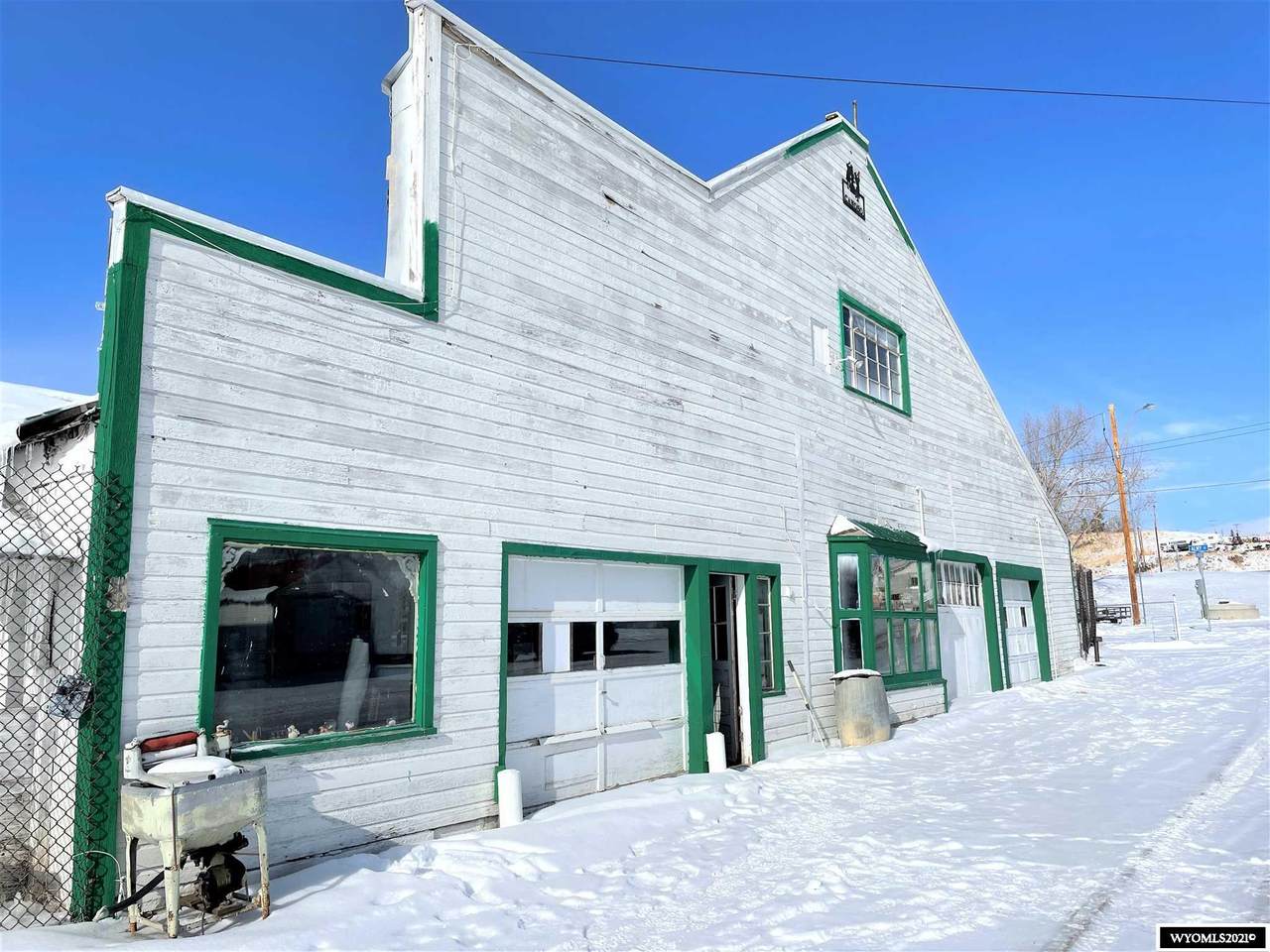 101 Diamondville Ave - Photo 1