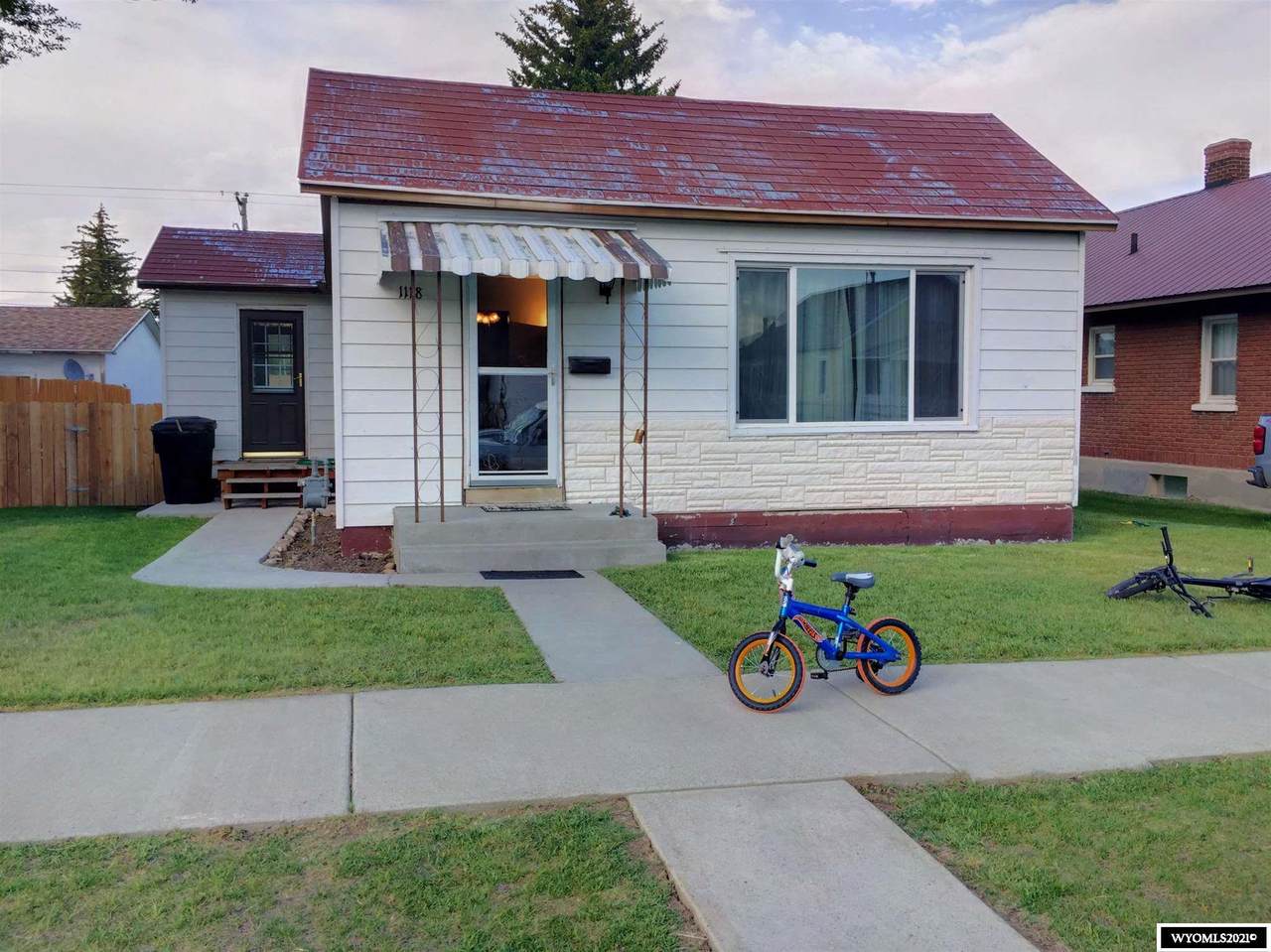 1118 Cedar St - Photo 1