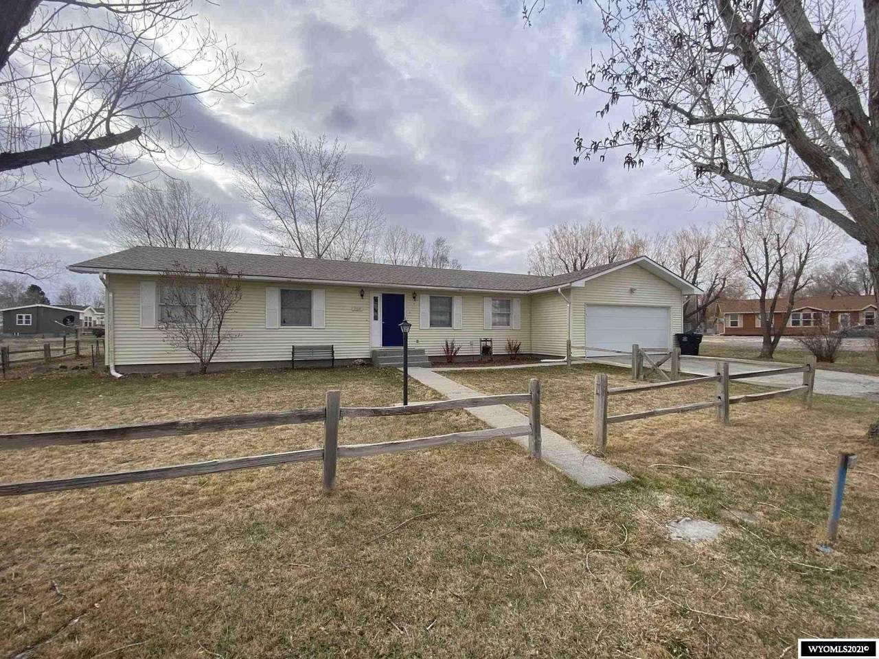 204 Cherry Street - Photo 1
