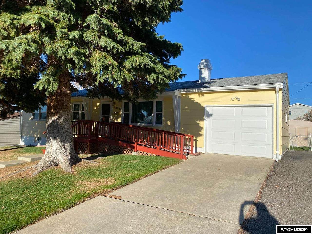 1228 Weaver - Photo 1