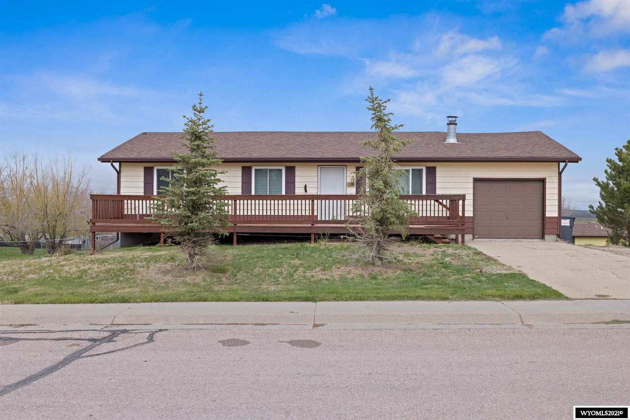 530 Sweetwater Circle - Photo 1