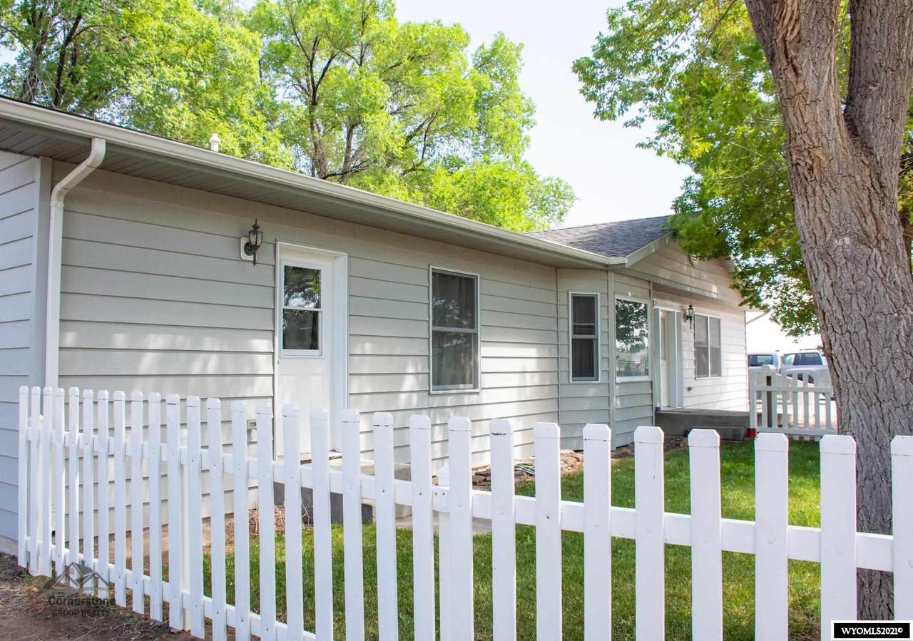 1620 Dickinson Drive - Photo 1