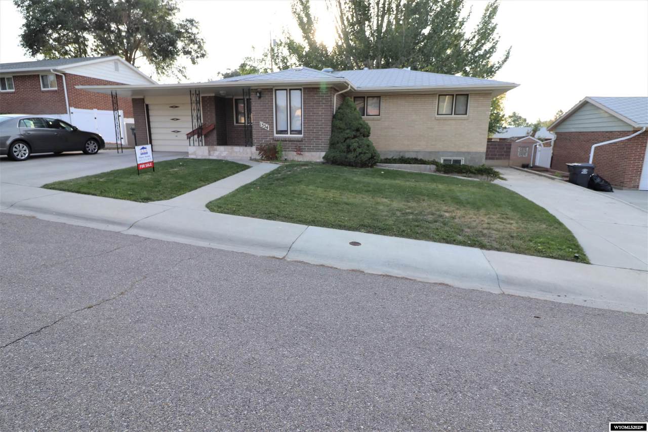 1334 Carbon Street - Photo 1