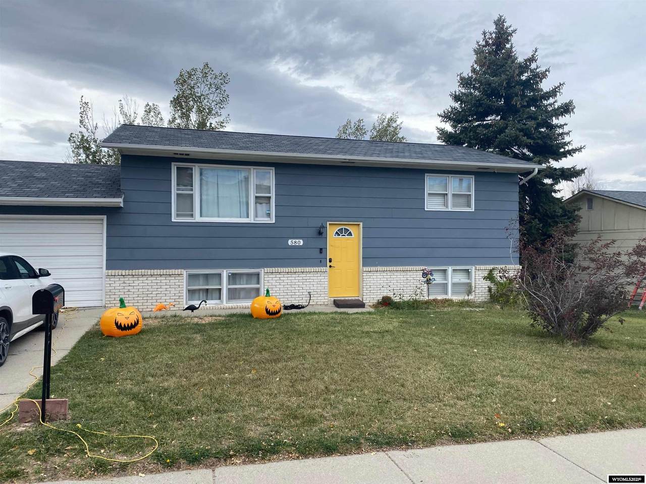 580 Andrea Ln - Photo 1