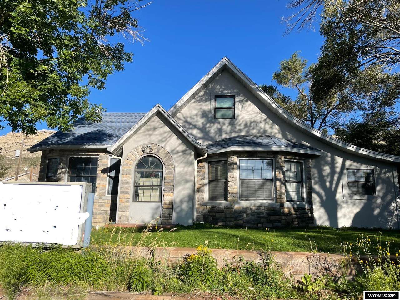 810 Dewar Drive - Photo 1