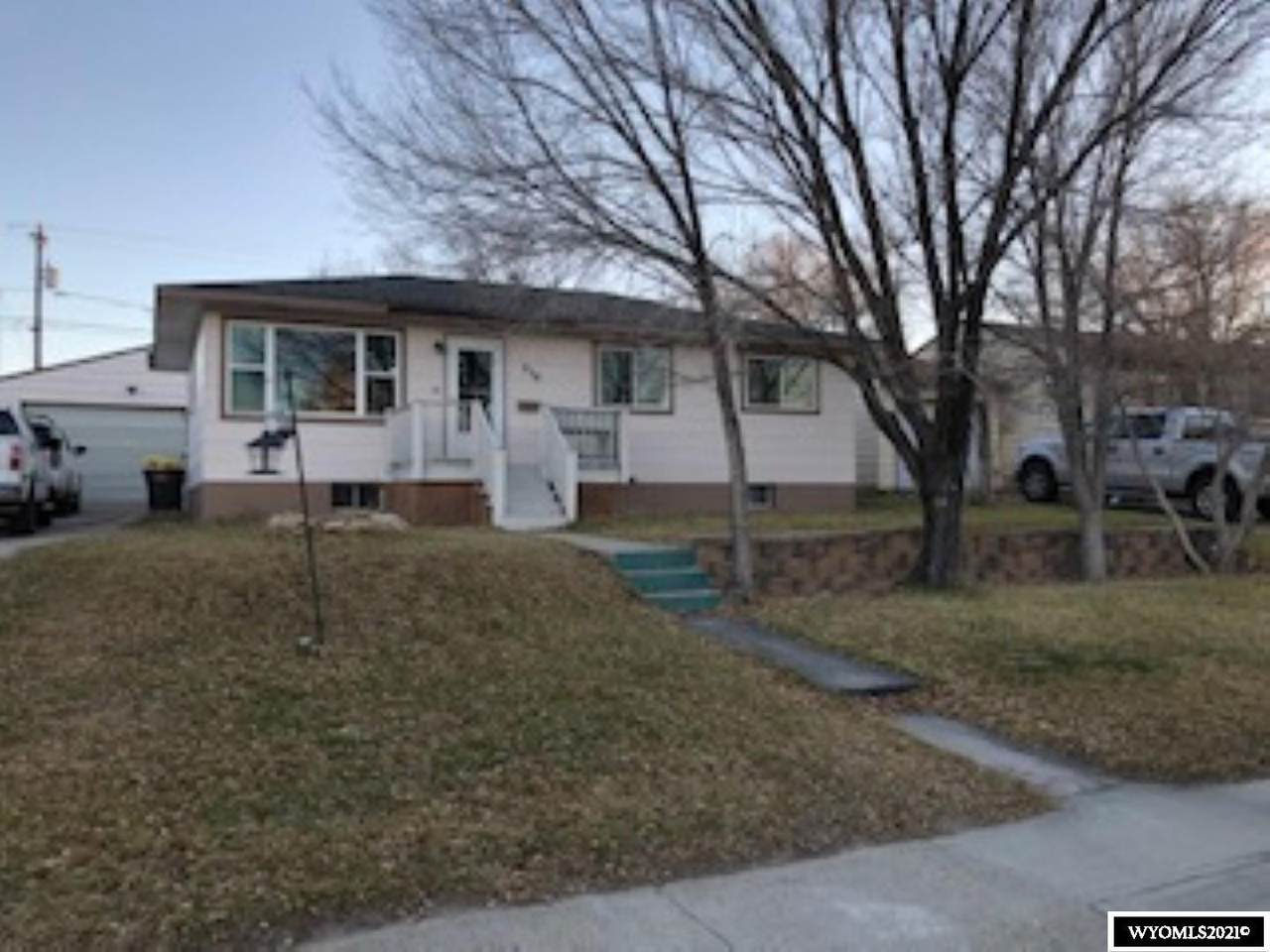 218 Davis Street - Photo 1