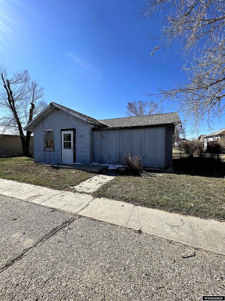 506 Peake Street - Photo 1