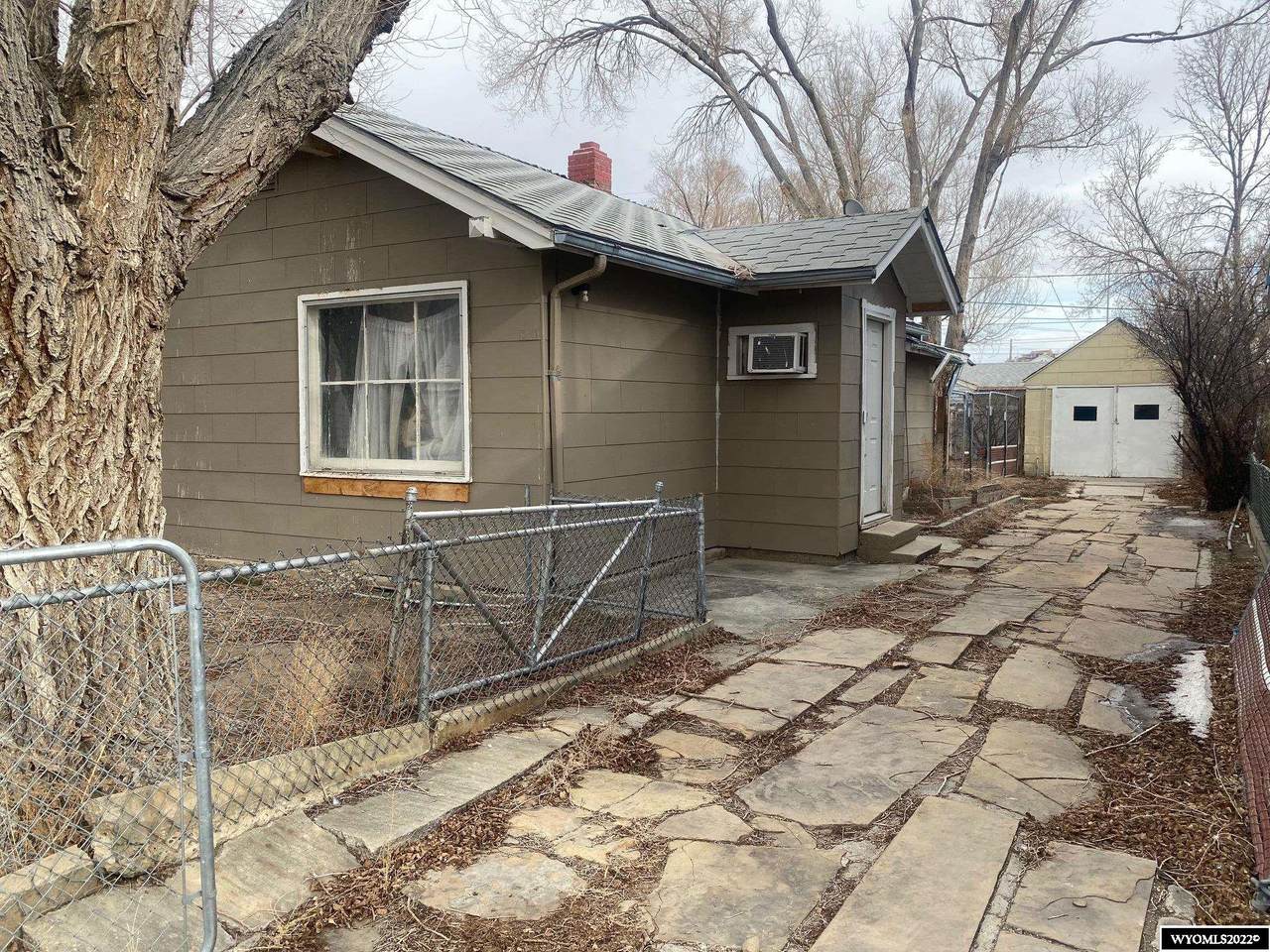 831 Street - Photo 1