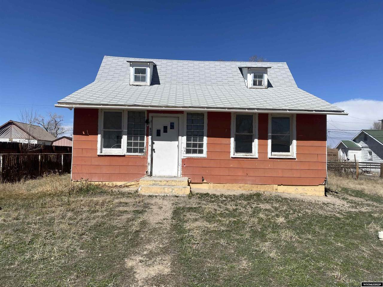 920 Adams - Photo 1