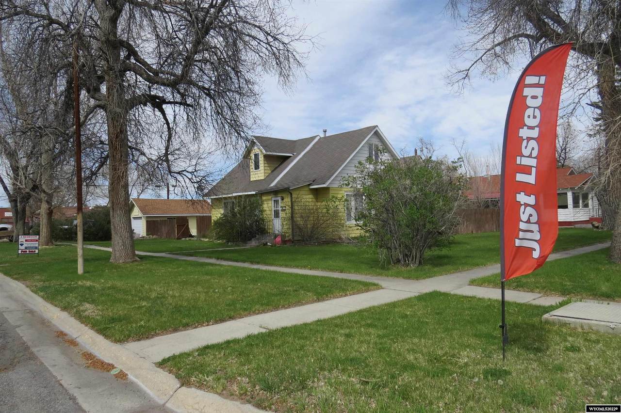 219 6th E Street - Photo 1