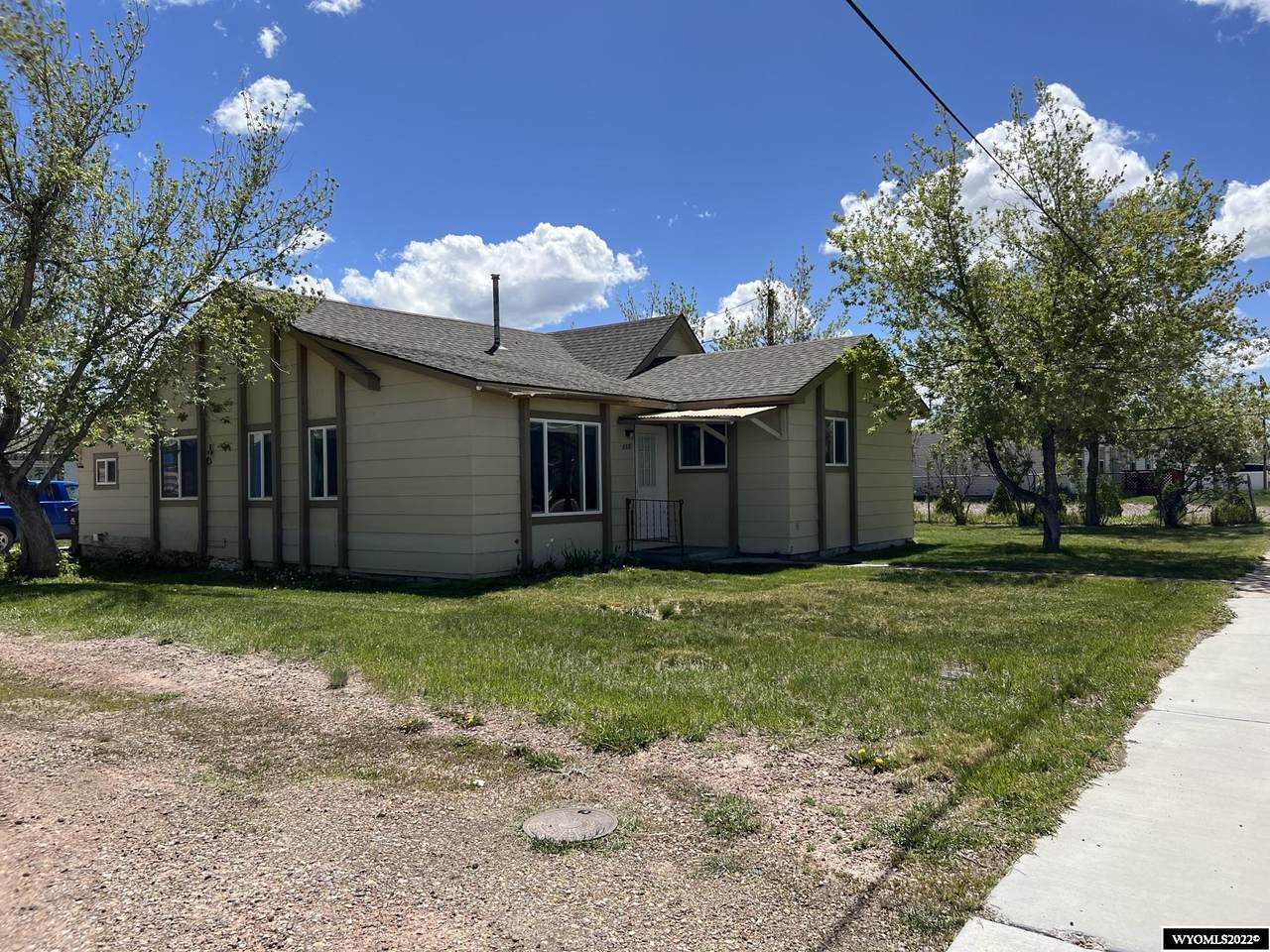 115 Lincoln Street - Photo 1
